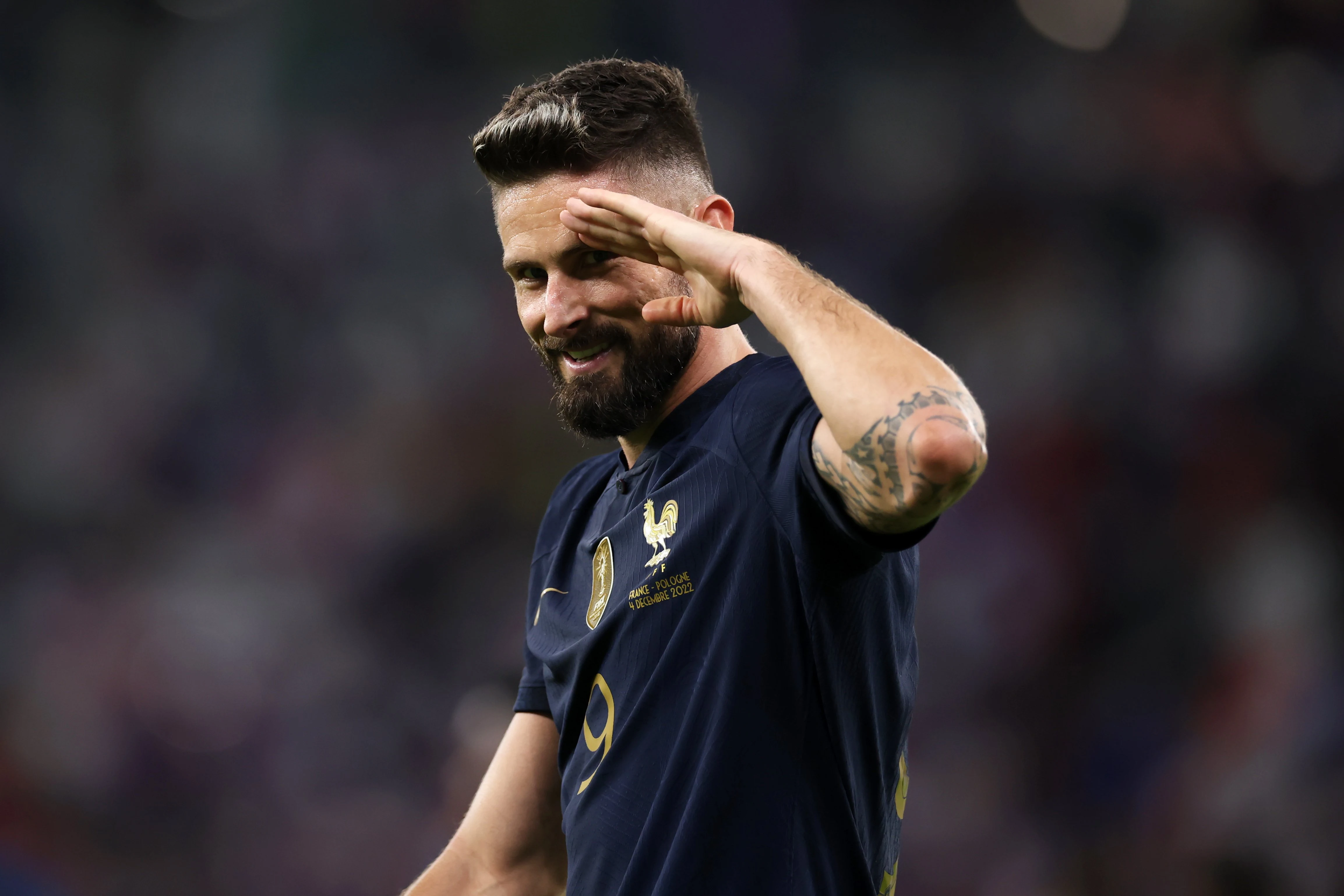 巴黎圣日耳曼三比一逆转夺得法国超级杯冠军