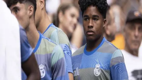 “杨杨羽球女双晋级资格赛，邓谢、伍家朗、李卓耀周三登场”